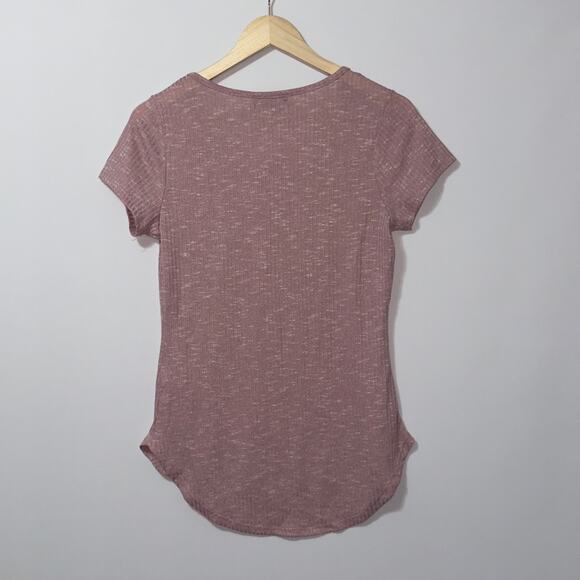 Almost Famous pink v neck top women’s size XL - Picture 2 of 9